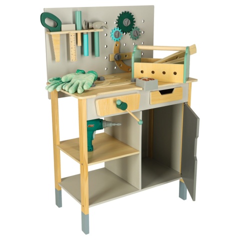 Warsztat drewniany z otwartą szafką